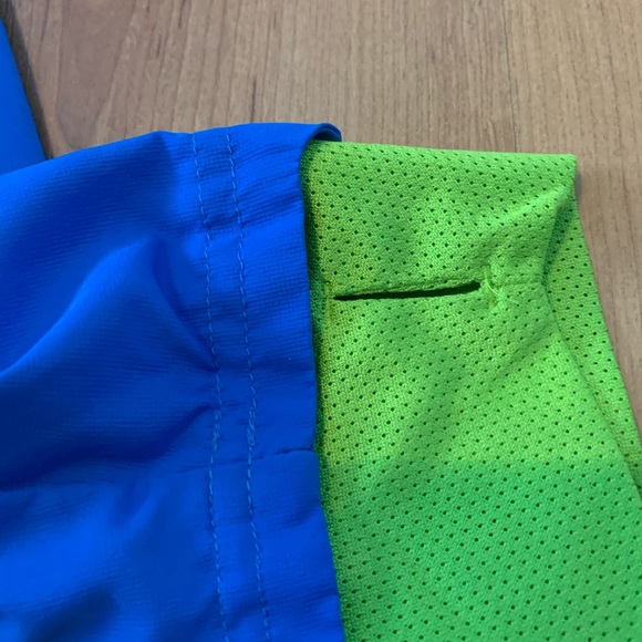 Reebok Running Jacket - Picture 4 of 6